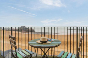 Beachside Apartment by Bloom Stays
